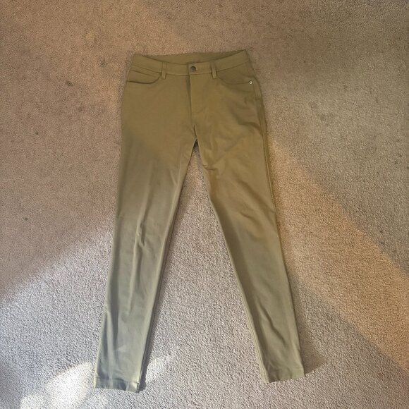 Lululemon - Picture 1 of 2